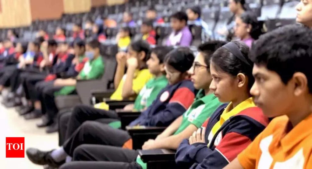 नवीन उपक्रम शाळेतल्या मुलांना चित्रपटांद्वारे निसर्गाबद्दल शिकण्यास मदत करते