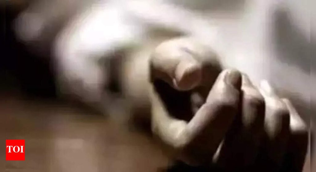 अचानक हॉर्निंगमुळे सेल्स एक्झिक्युटिव्ह आयुष्य खर्ची पडते