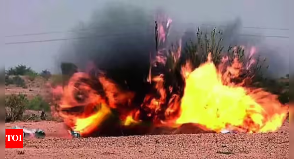 पाकिस्तान आत्मघाती स्फोट : इस्लामाबाद कोर्टाजवळ कारचा स्फोट; 12 ठार