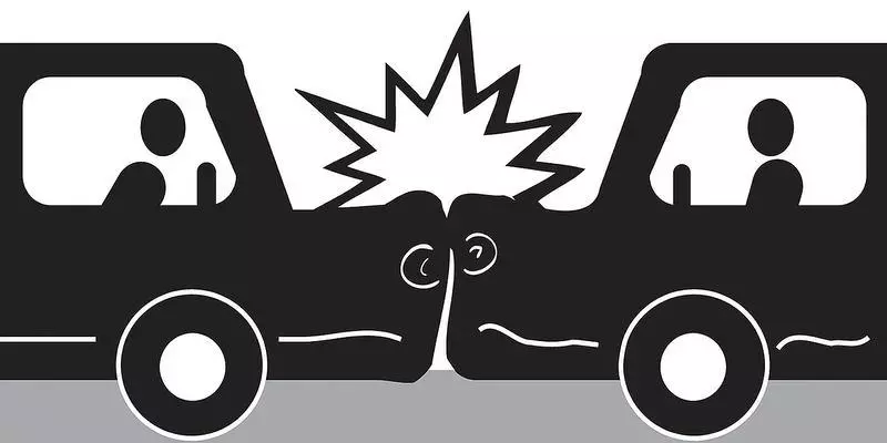 कामशेत अपघातात वारकरी महिलेचा मृत्यू, 10 जखमी