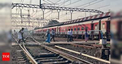 कॅमेरे नव्हे तर अधिक गस्त, कडक दंडामुळे अतिक्रमण रोखले जाईल: रेल्वे वापरकर्ते मृत्यू रोखण्यात अपयशी ठरल्याबद्दल आरपीएफ पुणेची निंदा करतात