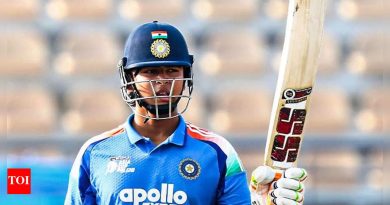 15 षटकारांचा नरसंहार! वैभव सूर्यवंशीने रायझिंग स्टार्स आशिया चषक स्पर्धेत यूएईवर मात केली