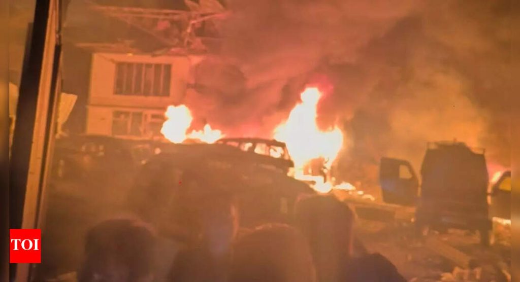 नौगाम पोलिस स्टेशनमध्ये ‘अपघाती स्फोट’ 9 ठार, 30 जखमी