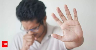 एक खोकला जो दूर होणार नाही? खरे कारण थंडीपेक्षा कितीतरी जास्त गंभीर असू शकते |