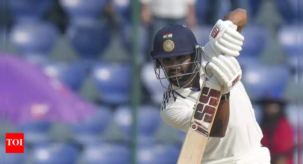 शुभमन गिलवर संशय कायम असल्याने भारताने दक्षिण आफ्रिका विरुद्ध गुवाहाटी कसोटीपूर्वी नितीश कुमार रेड्डी यांना बोलावले