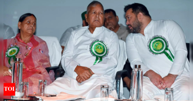 बिहार: तेजस्वी यादव यांनी बाजूला होण्याची ऑफर दिली, लालू म्हणाले की त्यांनी आरजेडीचे नेतृत्व करावे