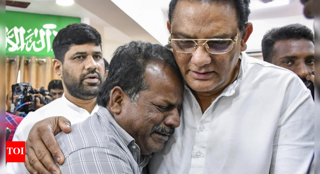 मक्का येथे यात्रेसाठी निघालेल्या ४५ भारतीयांचा बस तेलाच्या टँकरला धडकल्याने मृत्यू झाला