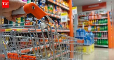 एफएमसीजी क्षेत्रः सप्टेंबर तिमाहीत विक्री वाढ मंदावते कारण जीएसटीमध्ये बदल होत आहेत; ग्रामीण बाजारपेठा पुन्हा शहरांना मागे टाकतात