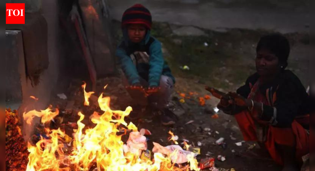 संपूर्ण भारतात तापमानात घट झाल्यामुळे थंडी लवकर पडते