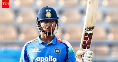 अनन्य | वैभव सूर्यवंशीमुळे हैराण झालेले ओमानचे खेळाडू: ’14 साल के हो, कैसे मारते हो ये चक्के?’