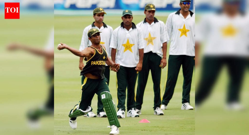 पाकिस्तानचे माजी कर्णधार अडचणीत! सायबर क्राइम एजन्सीने रशीद लतीफचा तपास सुरू केला; वसीम अक्रमही स्कॅनरच्या कक्षेत आहे