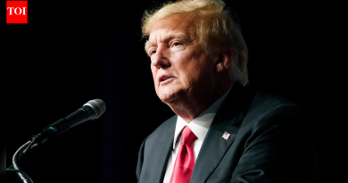 वाढत्या दबावाखाली: ट्रम्प यांनी एपस्टाईन फायली सोडण्यासाठी बिलावर स्वाक्षरी केली – त्यात काय आहे?