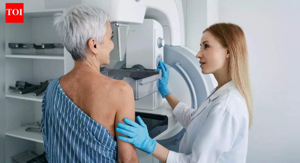 स्तनाचा कर्करोग पुन्हा होण्याची चिन्हे: सुरुवातीची लक्षणे, कारणे आणि कधी मदत घ्यावी |