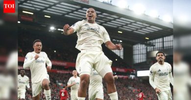 प्रीमियर लीग: लिव्हरपूल ॲनफिल्डवर अडखळले, मॅन्चेस्टर सिटी न्यूकॅसलवर पडली, चेल्सी आर्सेनलवर बंद