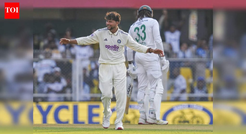 IND vs SA: कुलदीप यादवची फिरकीची कला क्लासिक भारतीय कसोटी क्रिकेटच्या आठवणींना उजाळा देते