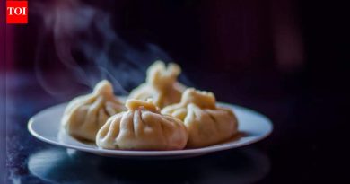 नियमितपणे मोमोज खाणे तुमच्या हृदयाला गंभीर धोका का देऊ शकते; इतर आरोग्य धोके देखील जाणून घ्या आणि सुरक्षित कसे राहायचे |