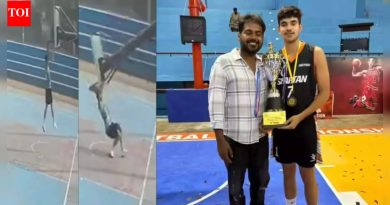 ट्विन बास्केटबॉल दुर्घटनेने हरियाणा हादरला: गंजलेले खांब कोसळल्याने 2 किशोरांचा मृत्यू; क्रीडा विभागाने सर्व धोकादायक उपकरणे काढून टाकण्याचे आदेश दिले आहेत