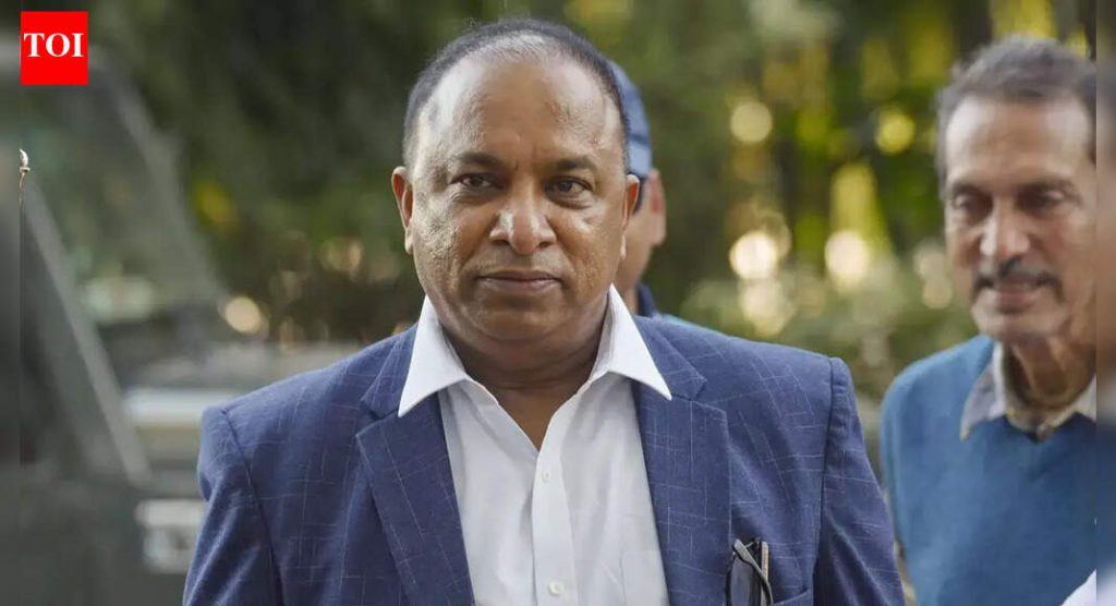‘कोणतीही गुडघेदुखी प्रतिक्रिया नाही’: देवजित सैकिया म्हणतात की BCCI भारताच्या 0-2 घरच्या अपमानानंतर दीर्घकालीन योजनेला चिकटून आहे