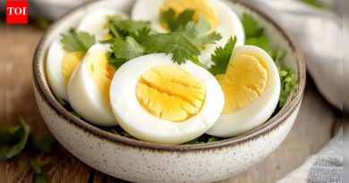 तुम्ही उकडलेली अंडी चुकीची साठवत आहात आणि त्यामुळे तुम्ही आजारी पडू शकता |