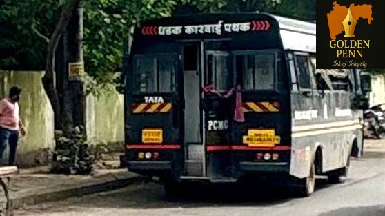 रामकृष्ण मंगल कार्यालय चौकात फुटपाथवर स्टॉल्स — पादचारी व वाहनचालकांना त्रास, महापालिकेची तत्काळ कारवाई