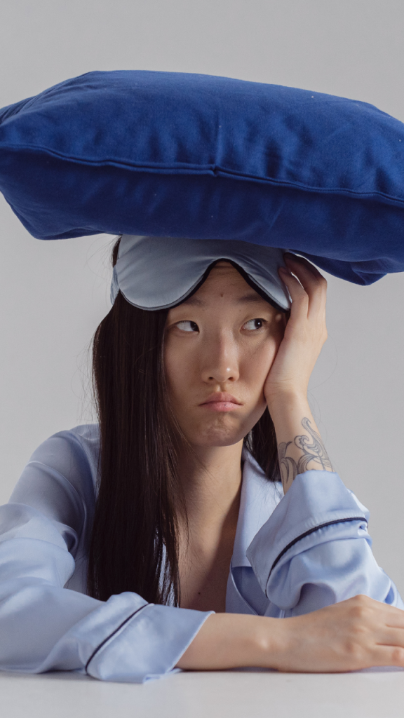 या 5 सर्वात वाईट झोपेच्या चुका करणे टाळा