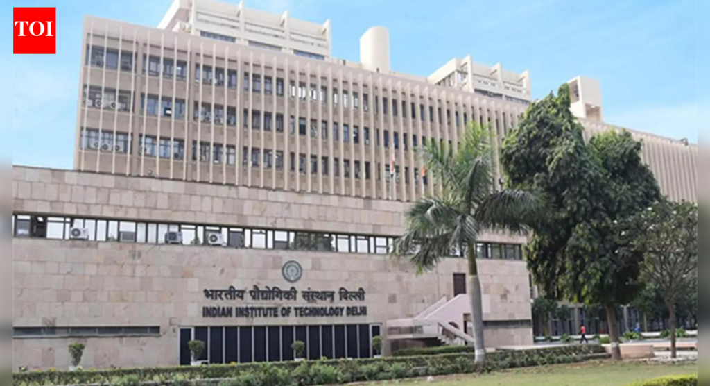 IIT ने ऑफर रद्द करणाऱ्या २०+ कंपन्यांना प्लेसमेंट ड्राइव्हपासून प्रतिबंध केला आहे