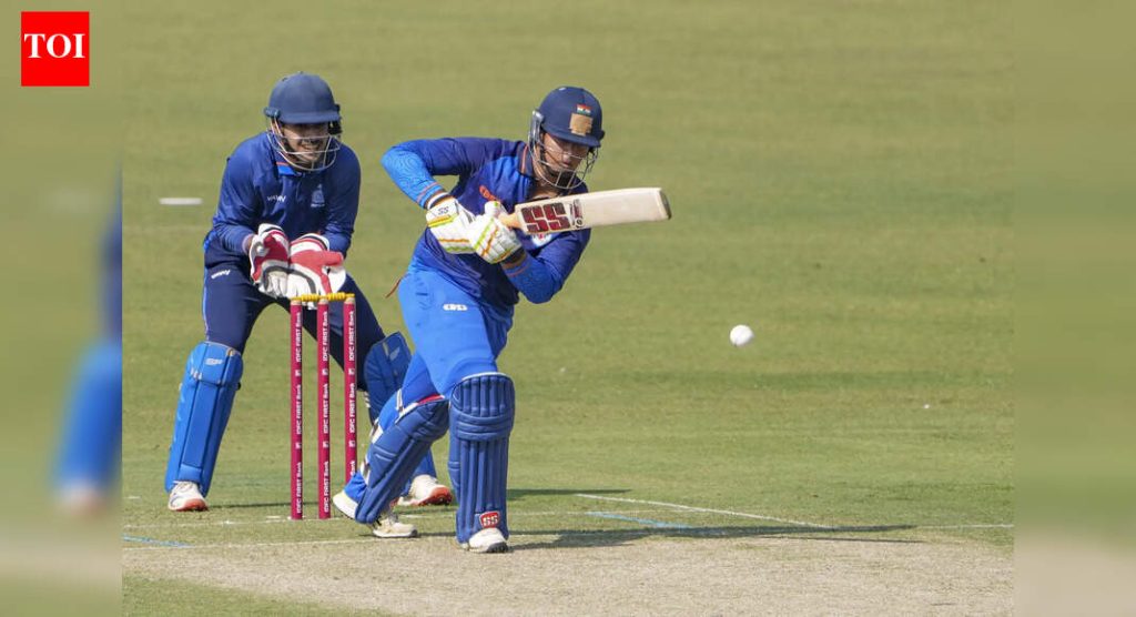 वैभव सूर्यवंशीने इतिहास रचला, विक्रमी SMAT शतक ठोकले