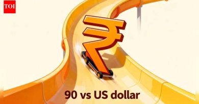९० रुपये ते डॉलर: घसरण कशामुळे होत आहे आणि ते तुमच्यासाठी महत्त्वाचे का आहे – स्पष्ट केले
