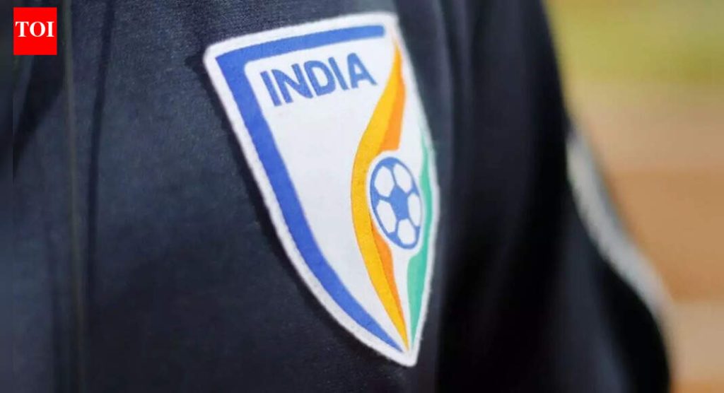 भारतीय फुटबॉल अडचणीत: आयएसएल क्लबने एआयएफएफला कमाईच्या संकटात कारवाई करण्याचे आवाहन केले | फुटबॉल बातम्या
