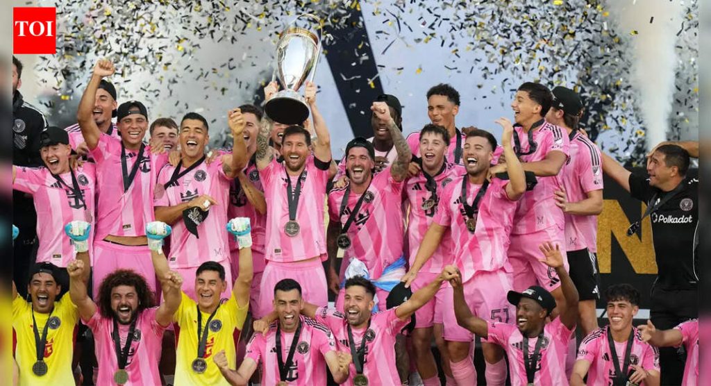 मियामीने व्हँकुव्हरला हरवून एमएलएसचे विजेतेपद पटकावल्याने लिओनेल मेस्सी चकित झाला