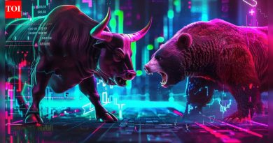 आज शेअर बाजार: निफ्टी 50 25,900 च्या खाली उघडला; बीएसई सेन्सेक्स 350 अंकांवर घसरला