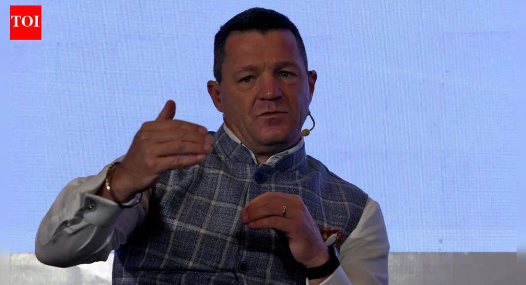 ‘इंडिगो पुन्हा आपल्या पायावर’: सीईओ म्हणतात ऑपरेशन्स आता स्थिर; कशामुळे संकट ओढवले यावर लक्ष केंद्रित करणारी एअरलाइन