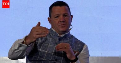 ‘इंडिगो पुन्हा आपल्या पायावर’: सीईओ म्हणतात ऑपरेशन्स आता स्थिर; कशामुळे संकट ओढवले यावर लक्ष केंद्रित करणारी एअरलाइन