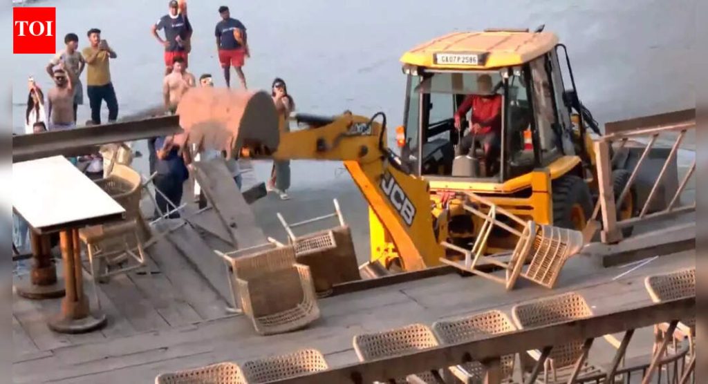गोवा क्लबला आग: लुथरा बंधूंच्या मालकीच्या बीच शॅकचा काही भाग जमीनदोस्त – पहा