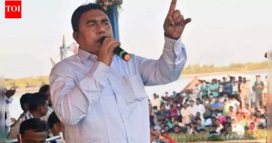 संदेशखळी प्रकरण: तुरुंगात डांबलेल्या टीएमसी नेत्याविरोधात कोर्टात जाताना ट्रकने साक्षीदाराच्या गाडीला धडक दिली; मुलगा, चालक ठार