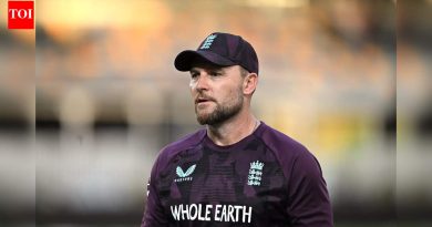 ‘त्याच्यासोबत रहा’: माजी ऑस्ट्रेलियन क्रिकेटपटूने इंग्लंडच्या ऍशेस आपत्तीनंतर मॅक्युलमला पाठिंबा देऊन चाहत्यांना थक्क केले