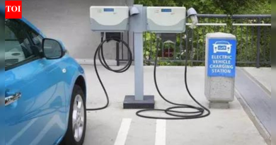 भारताच्या स्वच्छ भविष्याला आकार देण्यासाठी हायड्रोजन इंधन सेल EVs परिवर्तनशील: प्रल्हाद जोशी