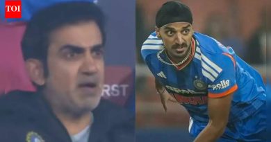 IND vs SA: अर्शदीप सिंगला केवळ गौतम गंभीरच्या रागाचा सामना करावा लागत नाही, तर दुसऱ्या T20I मध्ये अवांछित विक्रमही नोंदवला जातो.