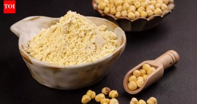 तुमच्या नियमित चपाती अट्ट्यात बेसन (बेसन) घालण्याचे 8 फायदे |