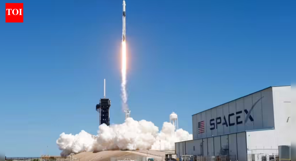 आतापर्यंतचा सर्वात मोठा IPO? इनसाइडर शेअर विक्रीने SpaceX चे मूल्य 0 अब्ज सेट केले; 2026 बाजारात पदार्पण शक्य आहे