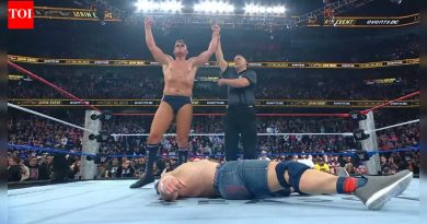 WWE शनिवार रात्रीच्या मुख्य कार्यक्रमाचे निकाल: गुंथरने सबमिशनद्वारे जॉन सीनाचा पराभव केला | WWE बातम्या