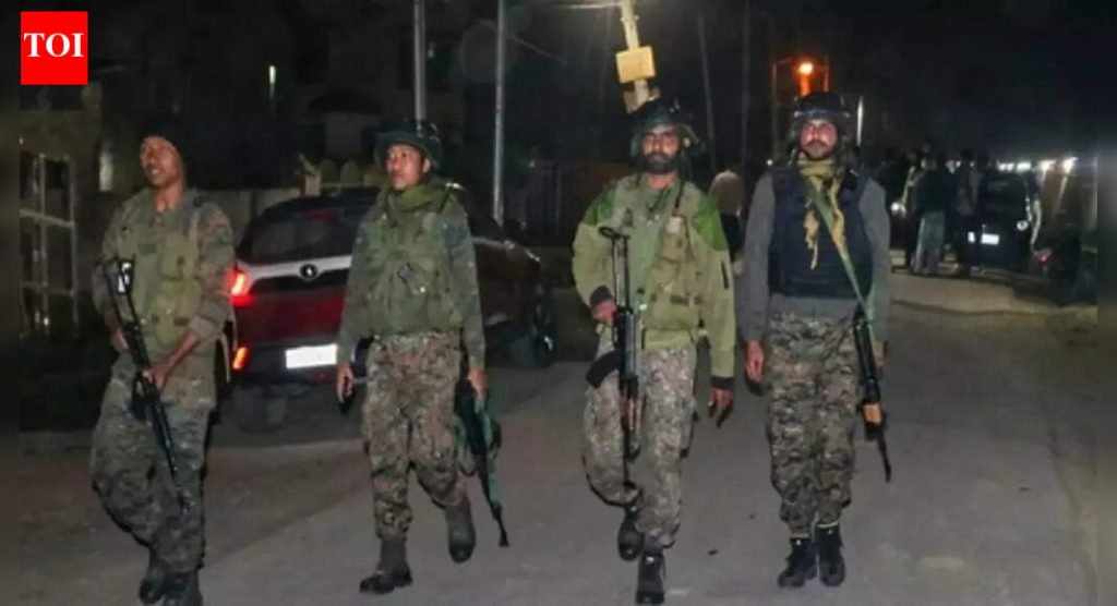 जम्मू-काश्मीरमध्ये चकमक सुरू: दहशतवादी अडकले; जोरदार गोळीबार नोंदवला