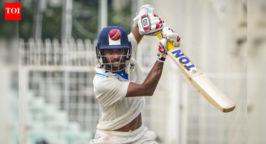 आयपीएल लिलाव 2026: शेवटच्या क्षणी अभिमन्यू इसवरनचे नाव जोडले; माजी CSK खेळाडू संशयित कारवाईसाठी ध्वजांकित