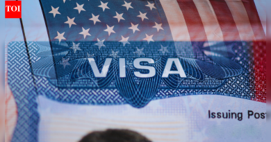 H-1B व्हिसा पंक्ती: अर्जदारांना 221 (g) स्लिप मिळते कारण सोशल मीडिया व्हेटिंग सुरू होते; याचा अर्थ काय आणि भविष्यातील व्हिसा प्रक्रियेवर परिणाम