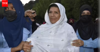 पाकिस्तान: माजी पंतप्रधान इम्रान खान यांच्या बहिणी, समर्थकांवर दहशतवादविरोधी कायद्यांतर्गत गुन्हा दाखल; 14 अटक