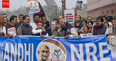 लोकसभेने ‘जी रॅम जी’ विधेयक संमत केले, तीव्र निषेध, विरोधी खासदारांनी त्याच्या प्रती फाडल्या
