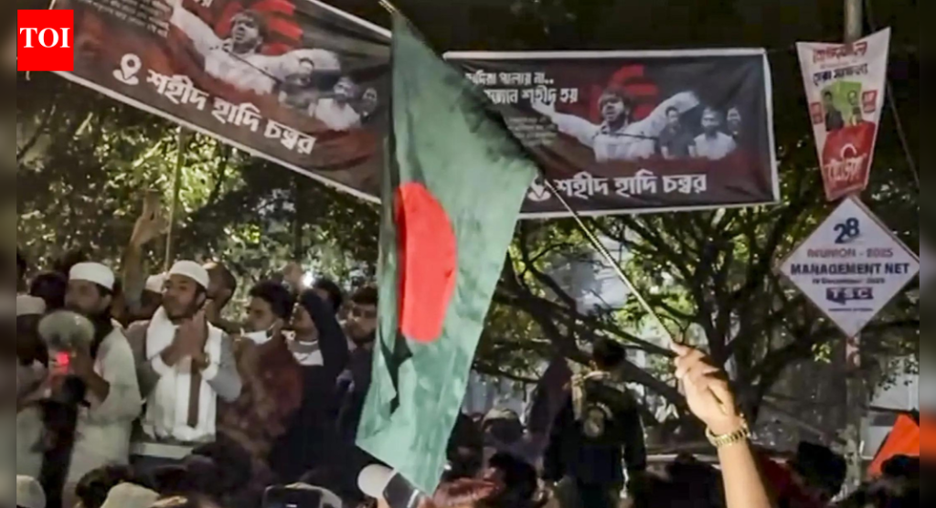 बांगलादेशातील अशांतता: स्वत:ला वाचवण्यासाठी मूक वागले – भारतीय तबला वादक आघात आठवतो