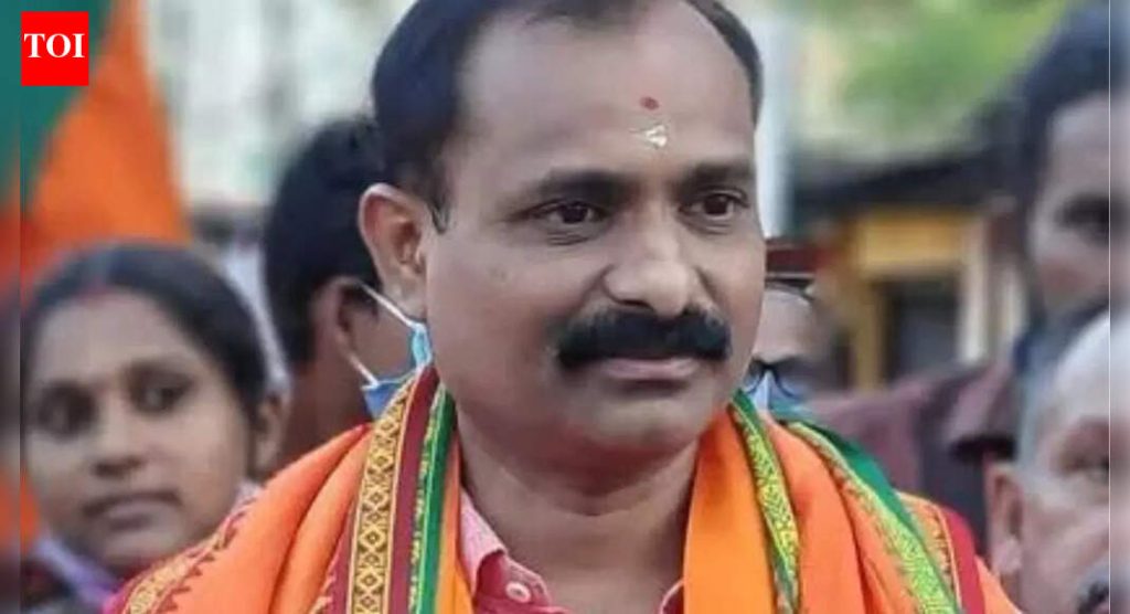 भाजपचे व्हीव्ही राजेश 51 मतांनी तिरुअनंतपुरमचे महापौर म्हणून निवडून आले, केरळमधील पक्षाचा हा पहिला कॉर्पोरेशन विजय