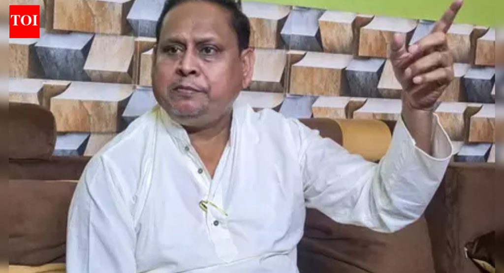 मुर्शिदाबाद: पोलिस कॉन्स्टेबलवर हल्ला केल्याप्रकरणी JUP प्रमुख हुमायून कबीर यांच्या मुलाला अटक; आमदाराचा राजकीय सूडाचा दावा | भारत बातम्या