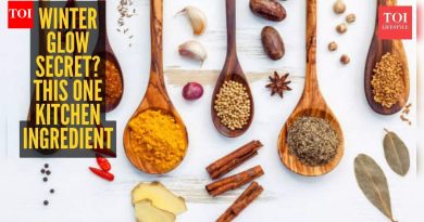 या हिवाळ्यात सुंदर, नैसर्गिकरित्या चमकणाऱ्या त्वचेसाठी तुम्हाला फक्त स्वयंपाकघरातील हा एक घटक हवा आहे |